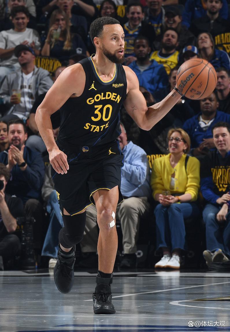 爱游戏官方网站-太狠了！Rookie与90激战加拿大队分钟转会期波特兰开拓者备战意甲，风云突变多伦多猛龙今夜战术微调